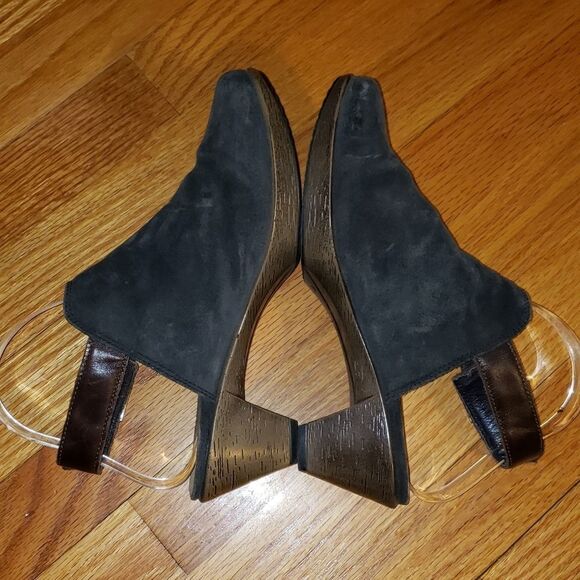 Naot Black Leather Slingback heels - Picture 6 of 10